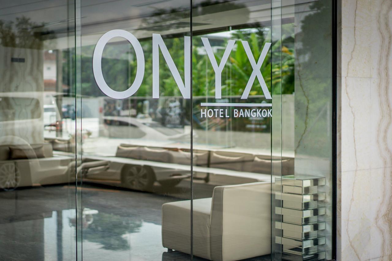Onix Hotel Bangkok Exterior photo